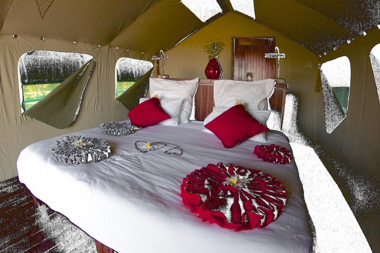 Nkasa Lupala Tented Lodge Sangwali ภายนอก รูปภาพ