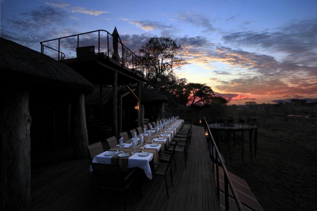 Nkasa Lupala Tented Lodge Sangwali ภายนอก รูปภาพ